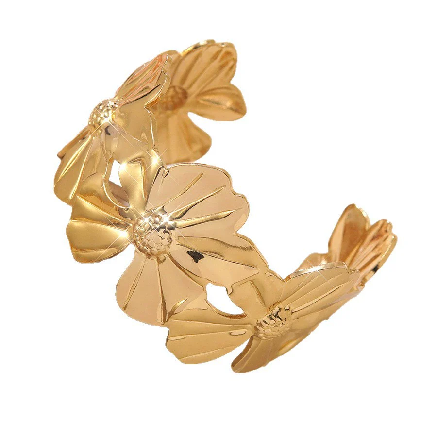 Wholesale Stainless Steel Hydraulic Pressure Flower Open Bracelet Light Luxury Style Highend Jewelry - Image 5