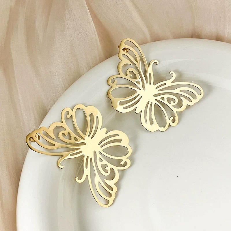 Wholesale Stainless Steel Retro Hollow Butterfly Design Heavy Industry Electroplated Real Gold Women's Earrings - Image 6