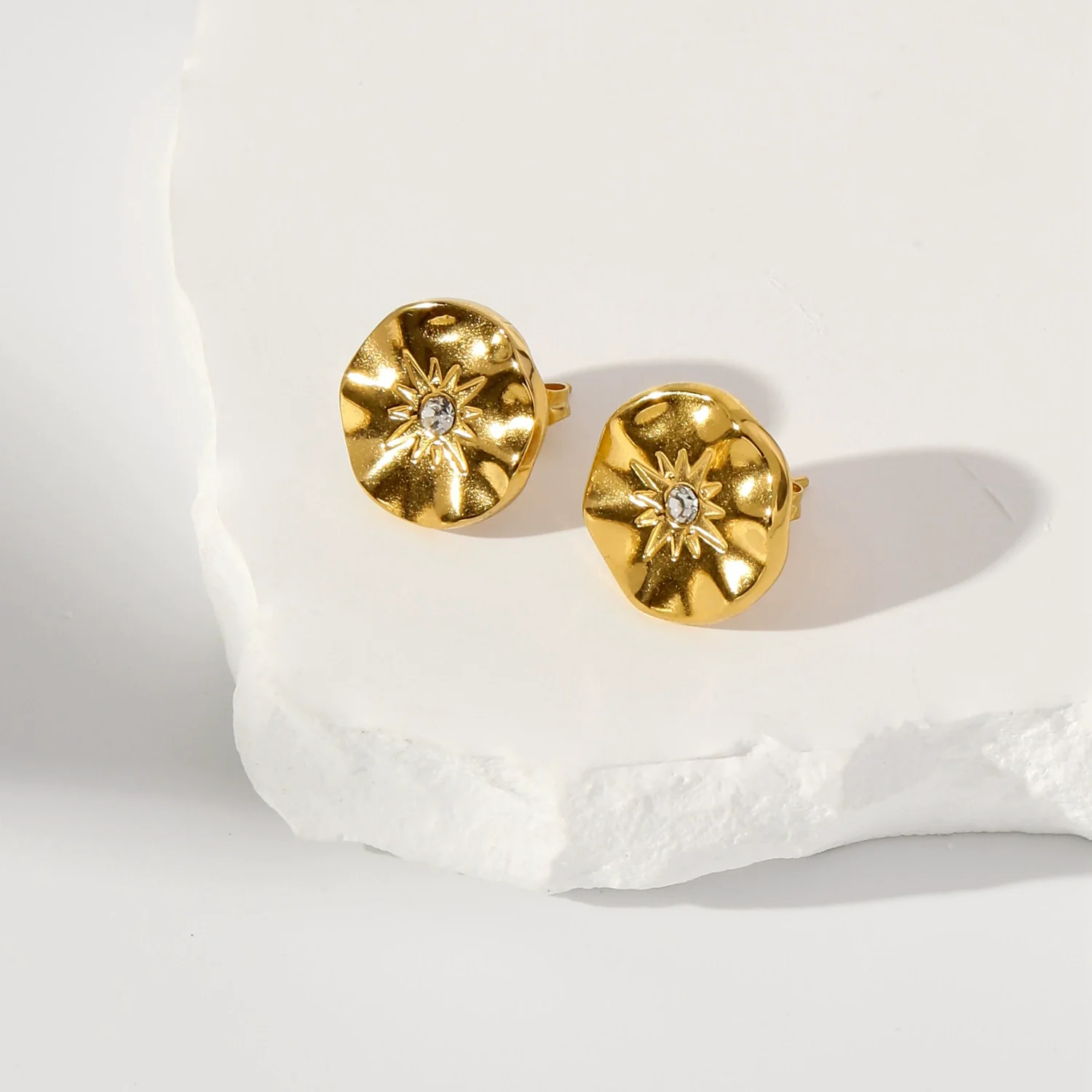 Wholesale Stainless Steel Stud Earrings With Sunflower Geometric Pattern And Electroplating Treatment For Women - Image 3