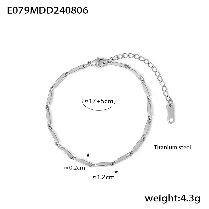 Wholesale Titanium Steel Goldplated Fashion Necklace And Bracelet With Diamond Carved Pattern For Women - Image 14