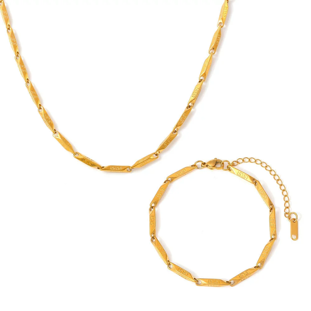 Wholesale Titanium Steel Goldplated Fashion Necklace And Bracelet With Diamond Carved Pattern For Women - Image 5