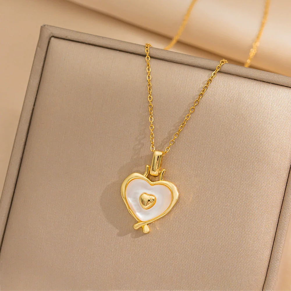 Wholesale Titanium Steel Heart Pendant Necklace With Geometric Design And Snake Bone Chain Electroplated For Women - Image 2