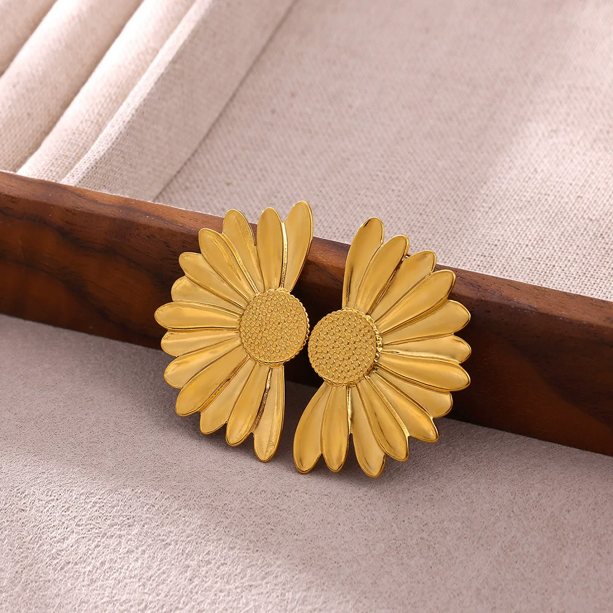 Wholesale Unisex Geometric Gold Electroplated Stainless Steel Earrings - Image 2
