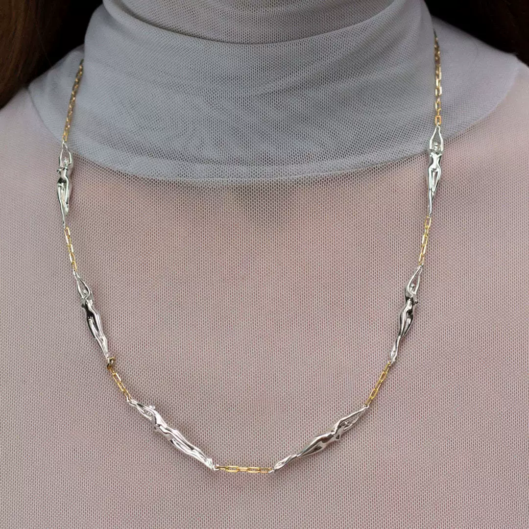 Wholesale Unisex Geometric Palm Coin Pendant Necklace With Oshaped Chain Gold Plated Copper And Titanium Steel - Image 12