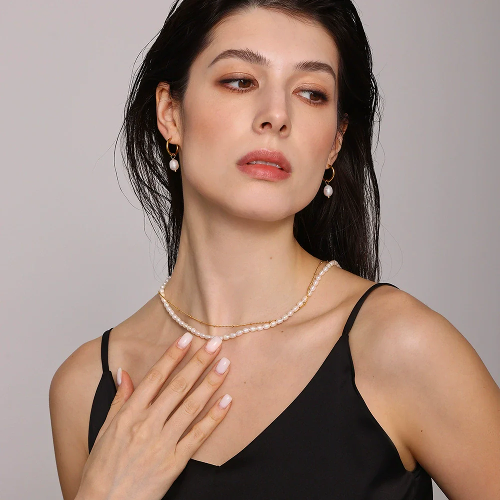 Wholesale Unisex Geometric Stainless Steel And Freshwater Pearl Electroplated Doublelayer Necklace - Image 3