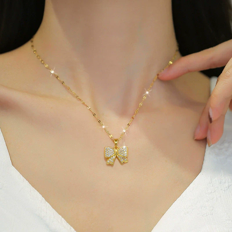 Wholesale Unisex Geometric Stainless Steel Copper Pendant Lip Chain Necklace