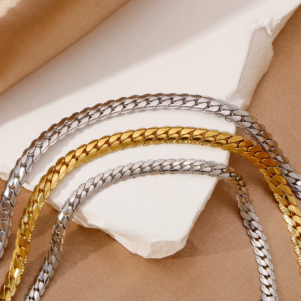 Wholesale Unisex Geometric Stainless Steel Embossed Electroplating Jewelry Bracelets That Do Not Fade Niche Stylish - Image 3