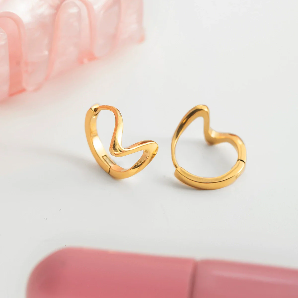 Wholesale Unisex Geometric Wave Stainless Steel Electroplated Earrings With Irregular Simple Niche Design Nonfading - Image 2