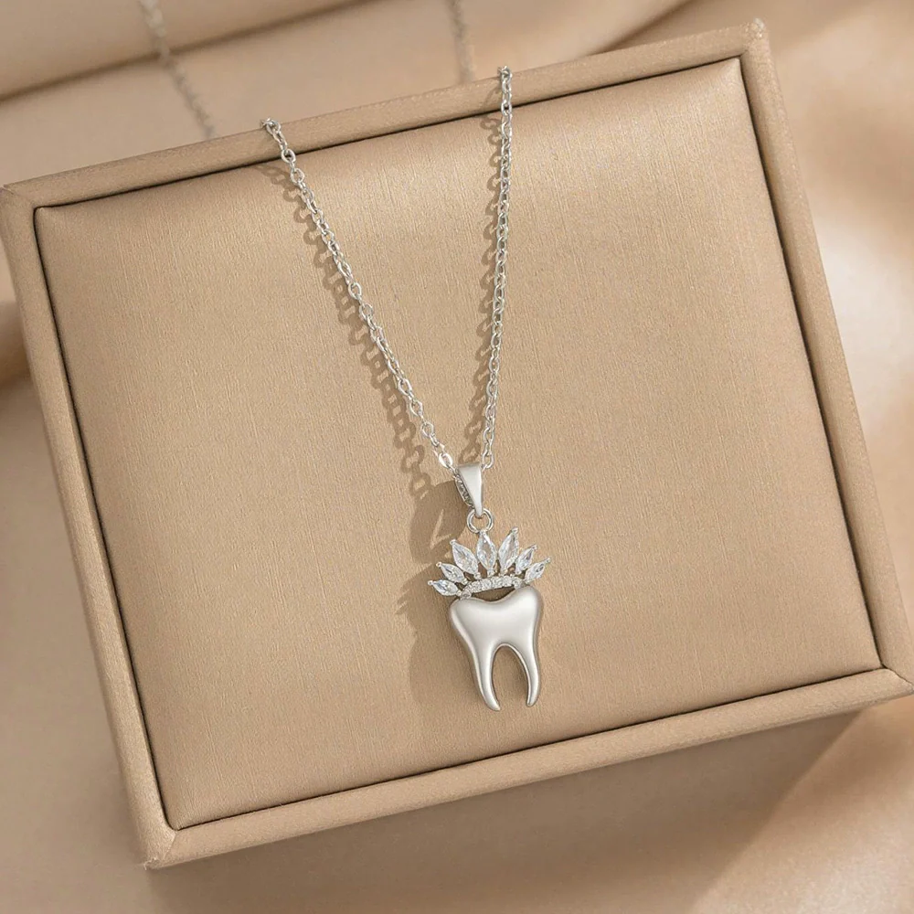 Wholesale Unisex Light Luxury Geometric Heart Tooth Shaped Diamond Studded Copper Zircon Inlaid 18K Real Gold Plated Necklace With Oshaped Chain - Image 3