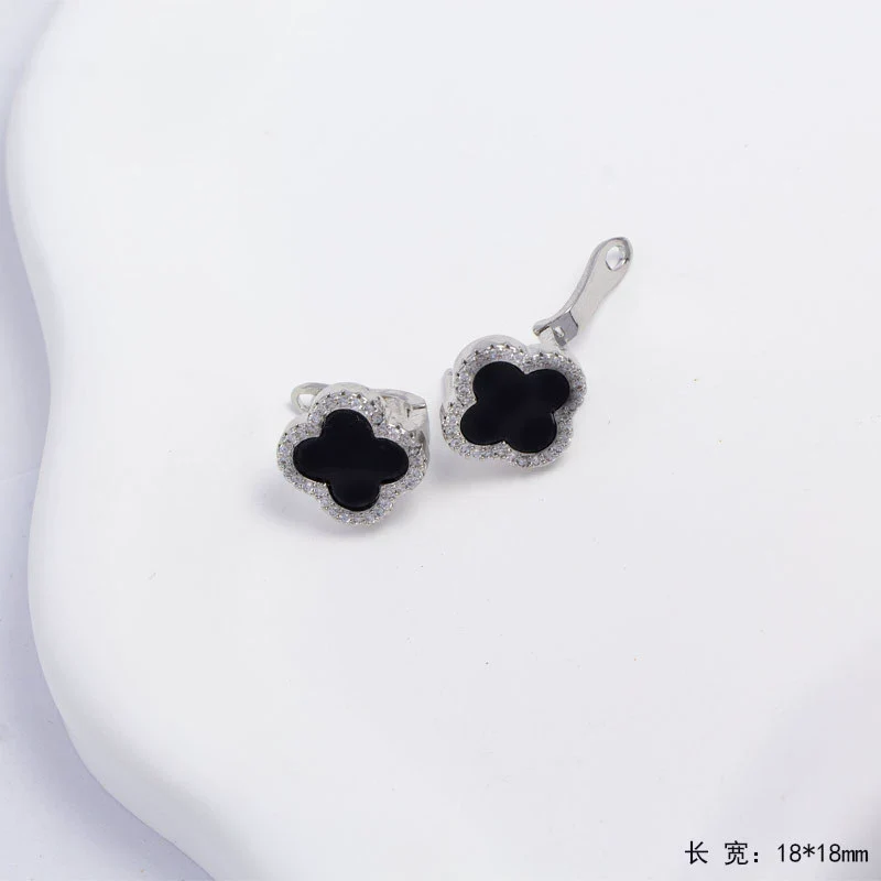 Wholesale Unisex Simple Design Copper Electroplated Fourpetal Flower Shape Earrings - Image 3