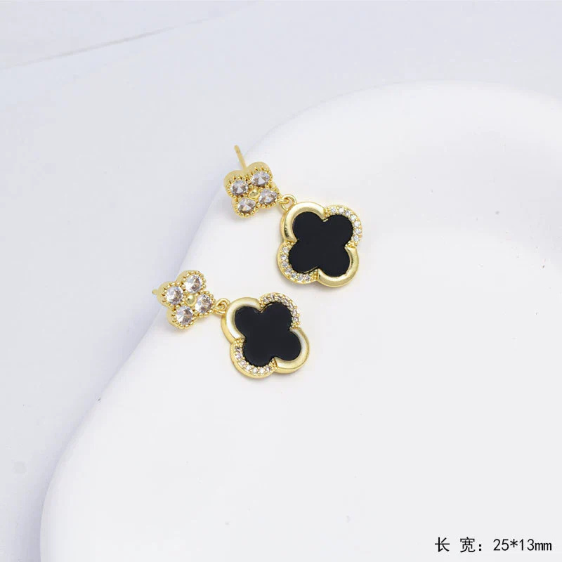 Wholesale Unisex Simple Design Copper Electroplated Fourpetal Flower Shape Earrings - Image 4