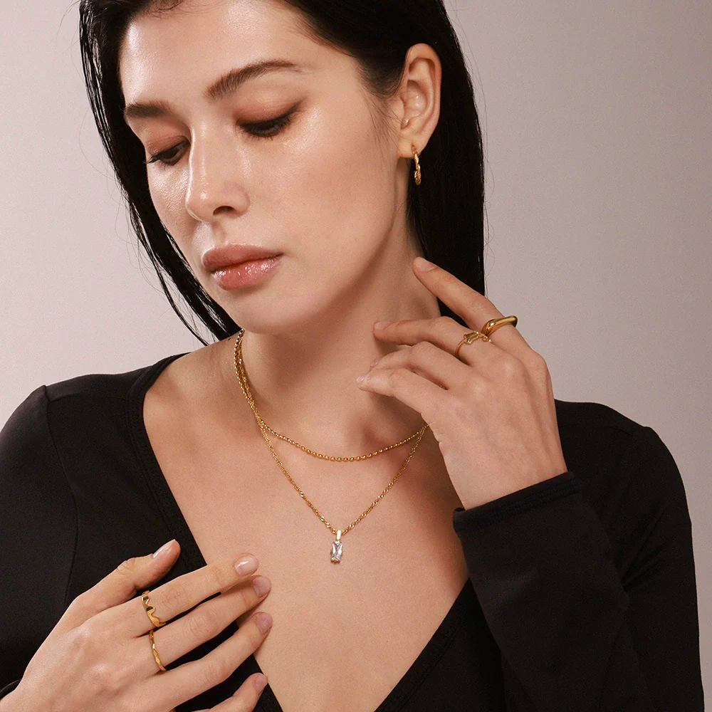 Wholesale Unisex Simple Geometric Ferris Wheel Rectangular Zircon Necklace In Titanium Steel With Electroplating - Image 3