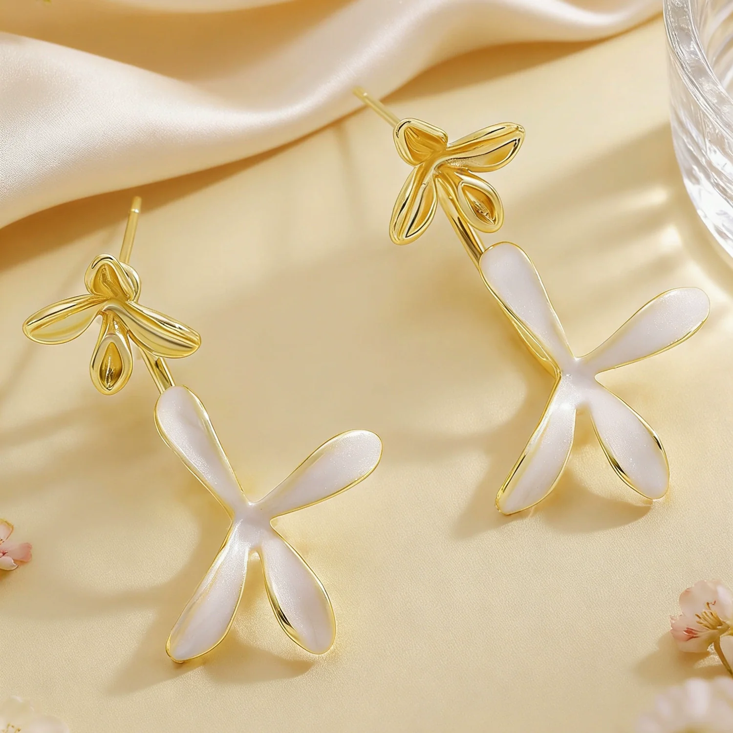 Wholesale Unisex Threedimensional Flower Enamel Colorblocking Earrings Made Of Environmentally Friendly Copper With 14K Gold Ear Needles And Electroplating Design - Image 3
