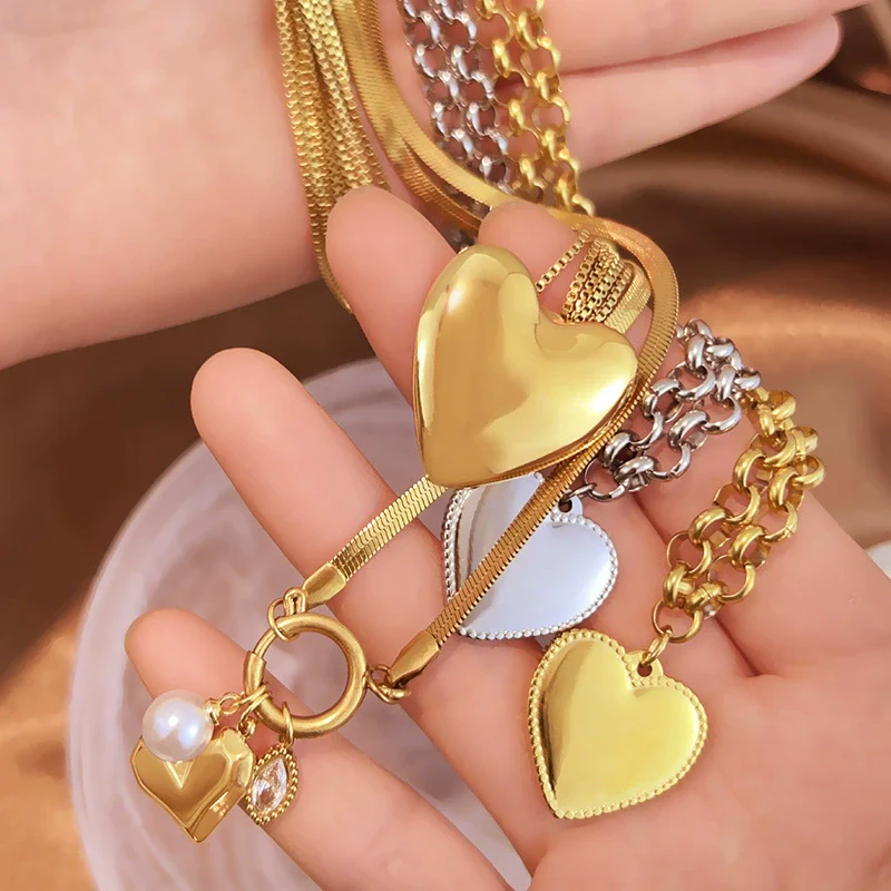 Wholesale Unisex Vintage Minimalist Heart Shape Stainless Steel Titanium Steel Cross Chain Gold Electroplated Pendant Necklace - Image 3