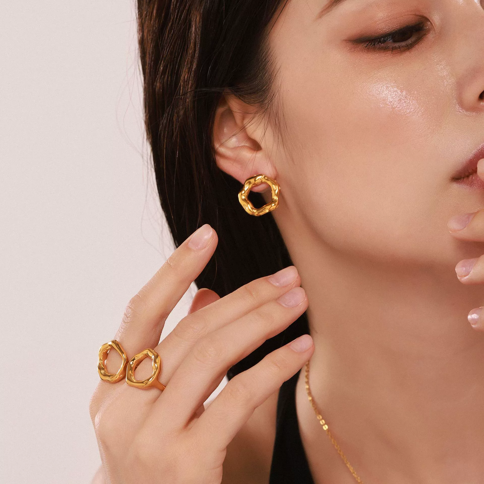 Wholesale Vintage Ferris Wheel Niche Ring And Earrings Set Stainless Steel 18K Gold Plated Women's Jewelry - Image 3