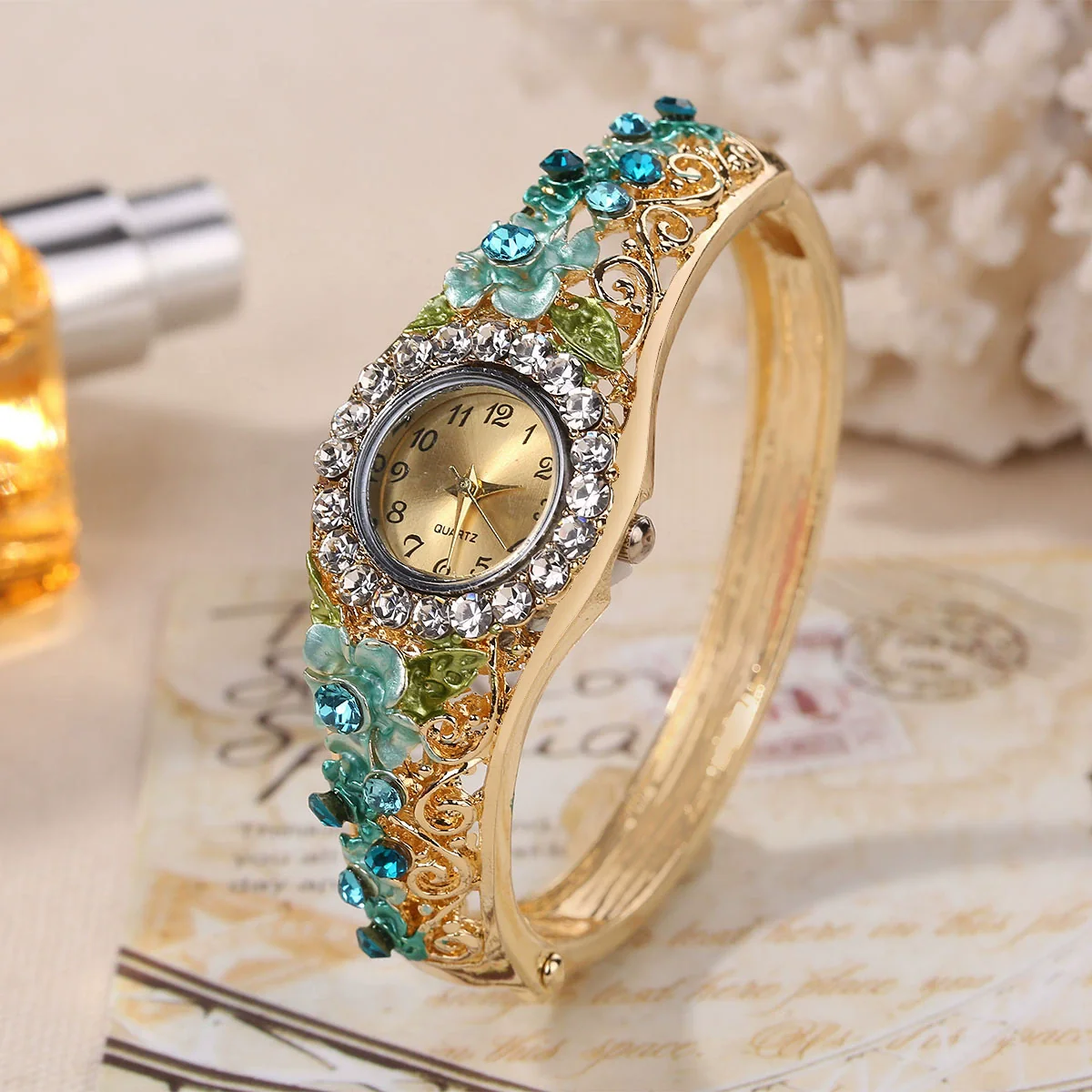 Wholesale Women Quartz Bracelet Watch Jewelry Set Alloy Stainless Steel Oval Dial Threedimensional Flower Middle Ancient Style - Image 9