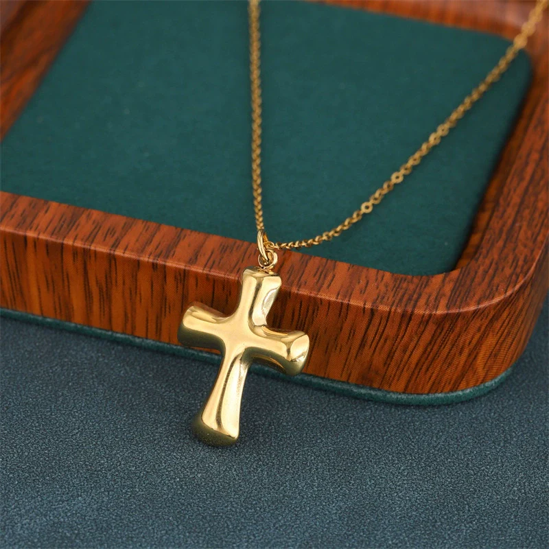 Wholesale Women's 18K Gold Electroplated Stainless Steel Geometric Cross Necklace Pendant - Image 2