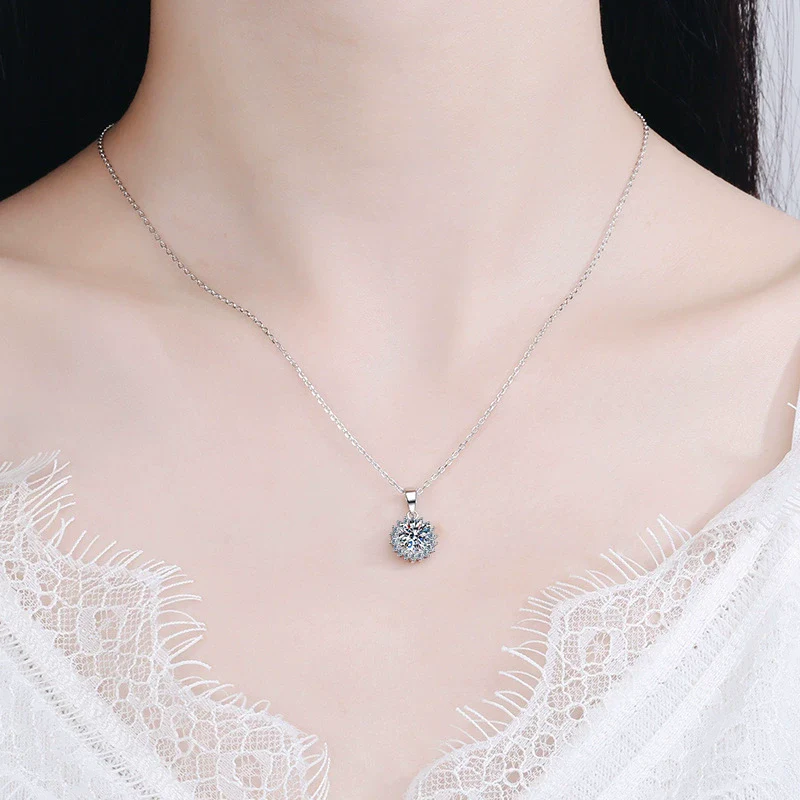 Wholesale Women's 925 Sterling Silver Doll Pattern Pendant Necklace With Cross Chain And Electroplating - Image 4