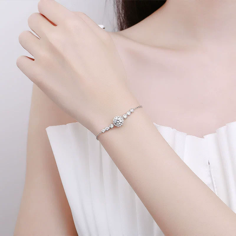Wholesale Women's 925 Sterling Silver Geometric Star Moissanite Bracelet With Electroplating - Image 2