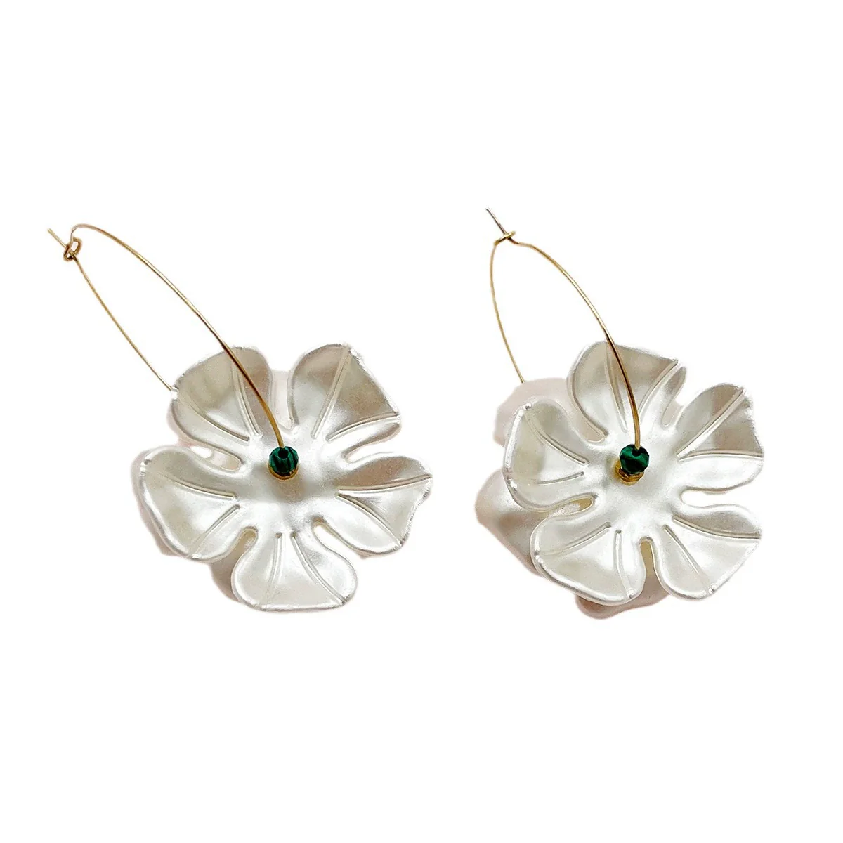 Wholesale Women's Acrylic Flower Stainless Steel Hoop Earrings With Four Leaf Clover And Five Petal Flower Design 18K Gold Plated - Image 5