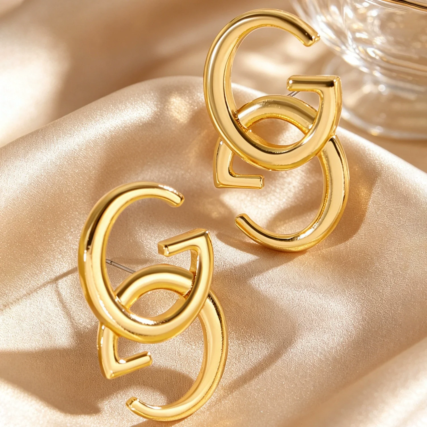 Wholesale Women's Alloy 14K Gold Electroplated Double G Letter Earrings - Image 3