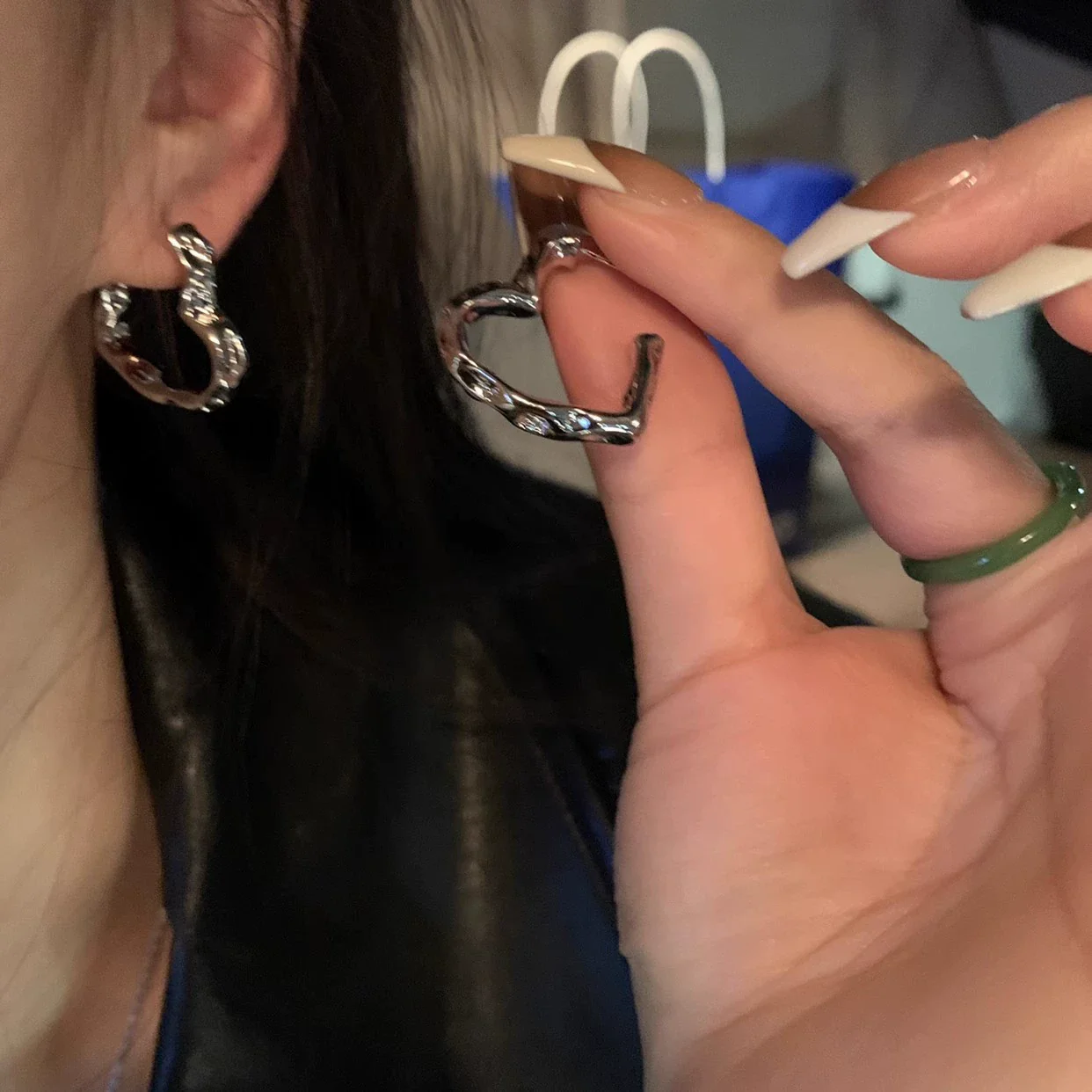 Wholesale Women's Alloy And 925 Silver Heart Shape Electroplated Pearl Love Earrings - Image 6