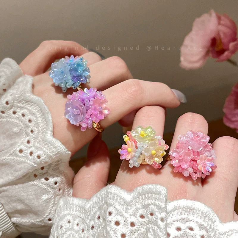 Wholesale Women's Alloy Flower Ring With Electroplating Dopamine Hydrangea Design - Image 4