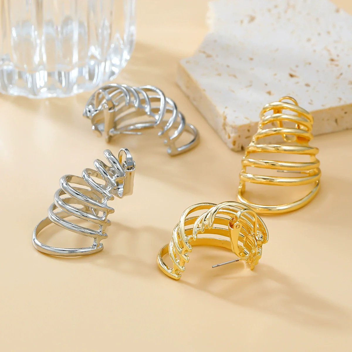 Wholesale Women's Alloy Geometric Autumn And Winter Earrings With Electroplating And Simple Multi Layer Ring Design - Image 2