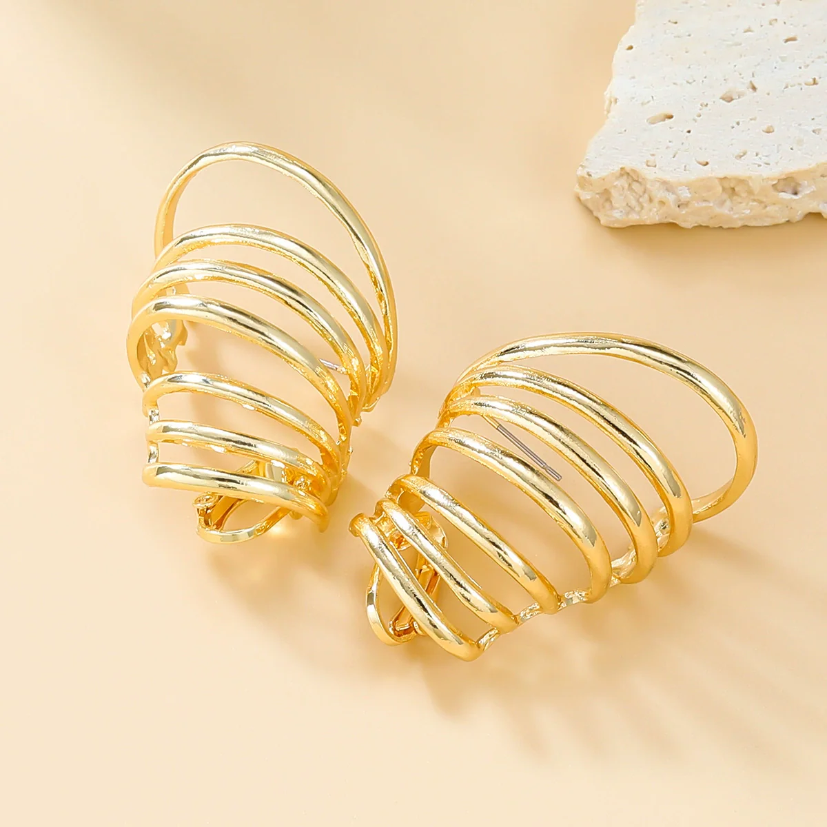 Wholesale Women's Alloy Geometric Autumn And Winter Earrings With Electroplating And Simple Multi Layer Ring Design - Image 4