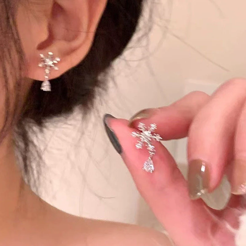 Wholesale Women's Alloy Geometric Hoop Earrings With 925 Silver Needle And Electroplating - Image 37