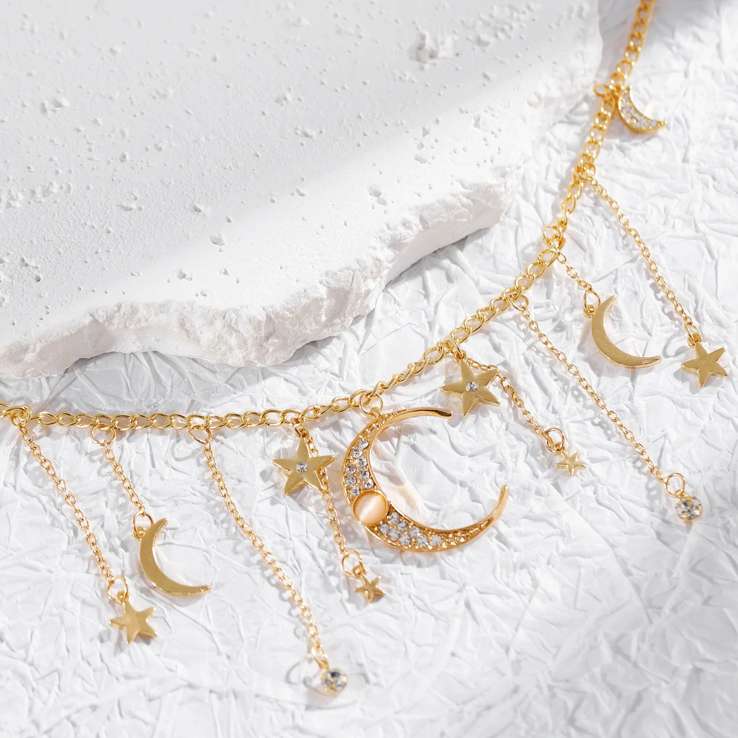 Wholesale Women's Alloy Star Moon Pendant Necklace With Electroplating And Regular Chain In Casual And Minimalist Style - Image 4