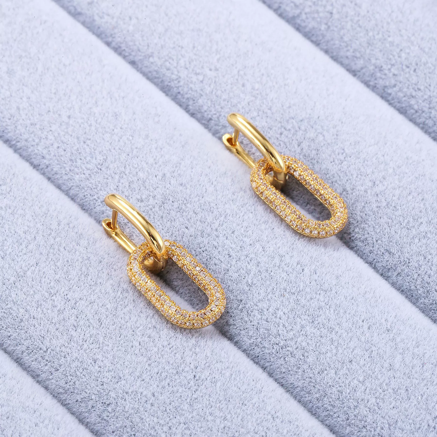Wholesale Women's Brass Zircon Inlaid Geometric Hollow Long Square Fashion Earrings - Image 4