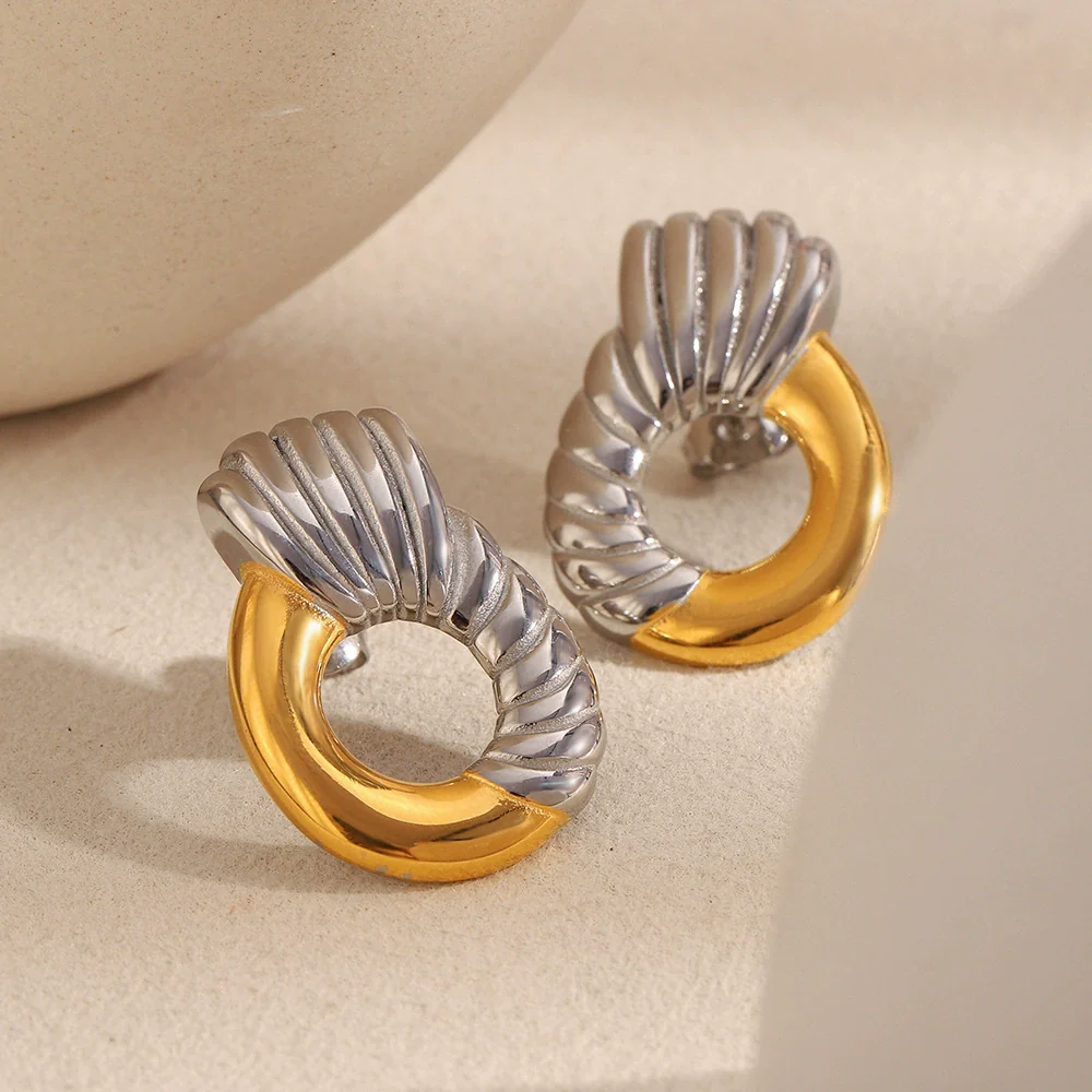 Wholesale Women's Casual Geometric Stainless Steel 18K Gold Plated Spliced Twill Ring Earrings - Image 3