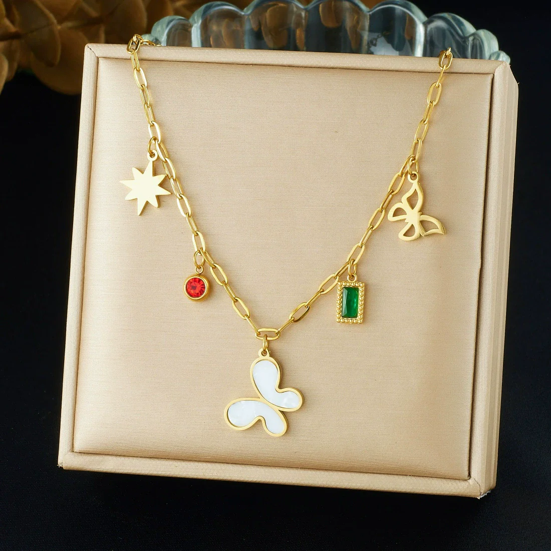 Wholesale Women's Casual Insect Shape Stainless Steel Goldplated Butterfly Pendant Necklace With Cross Chain