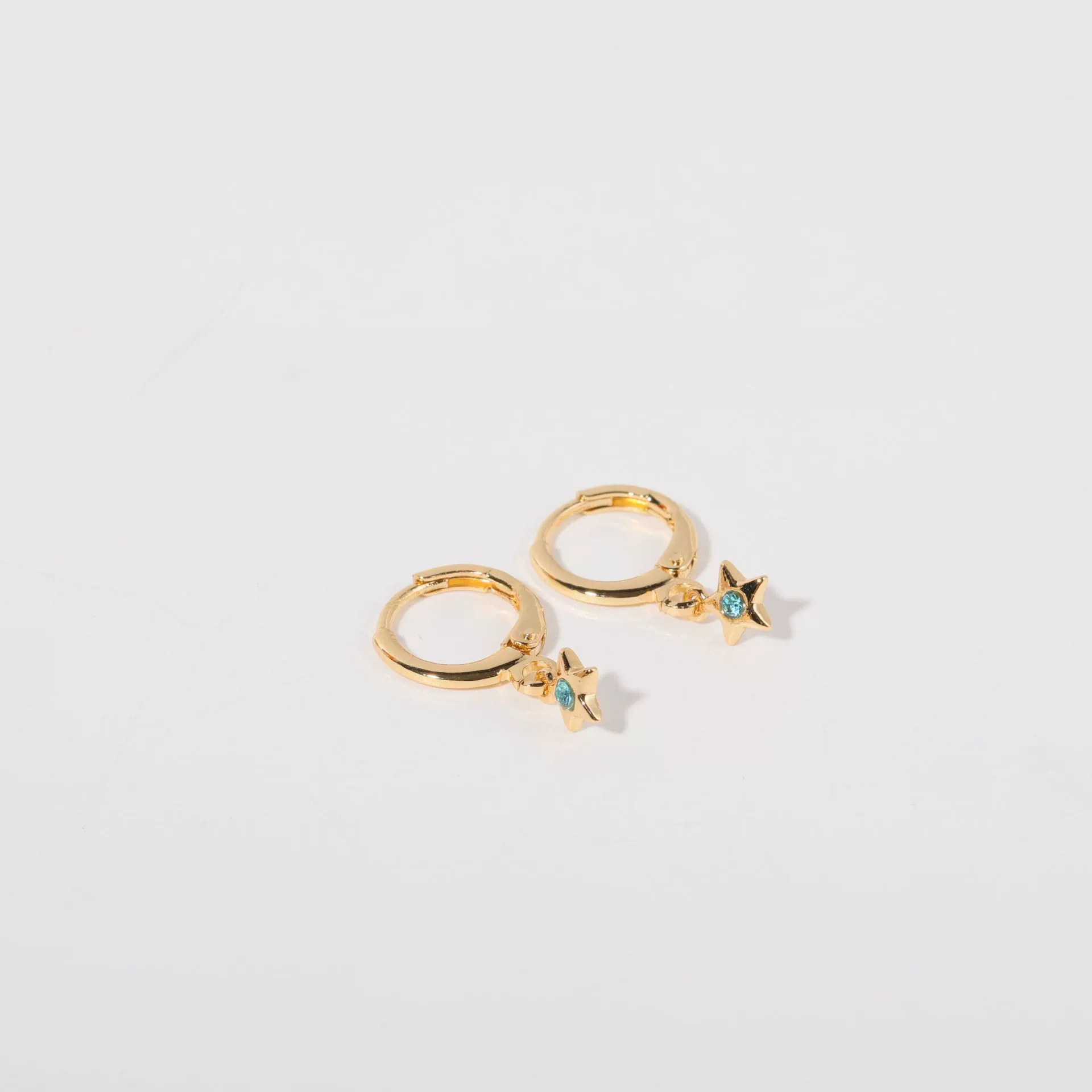 Wholesale Women's Copper Diamond Treatment Star Earrings With Five Pointed Star Design - Image 10