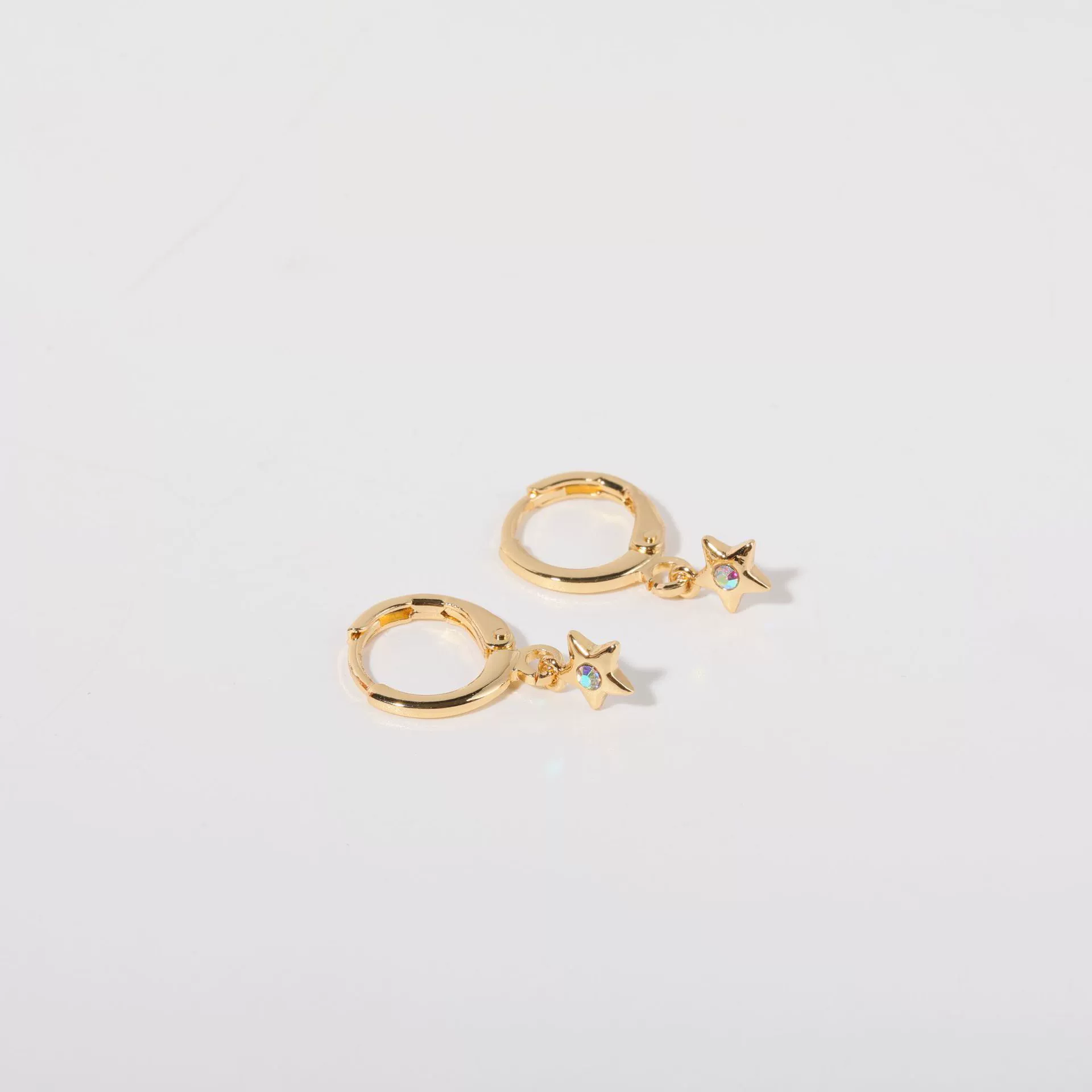 Wholesale Women's Copper Diamond Treatment Star Earrings With Five Pointed Star Design - Image 15
