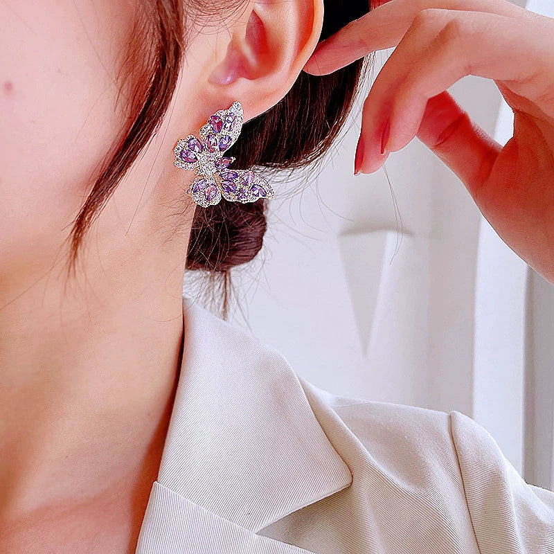 Wholesale Women's Copper Earrings With Bow Pattern And Zircon Treatment In Simple And Animal Style - Image 2