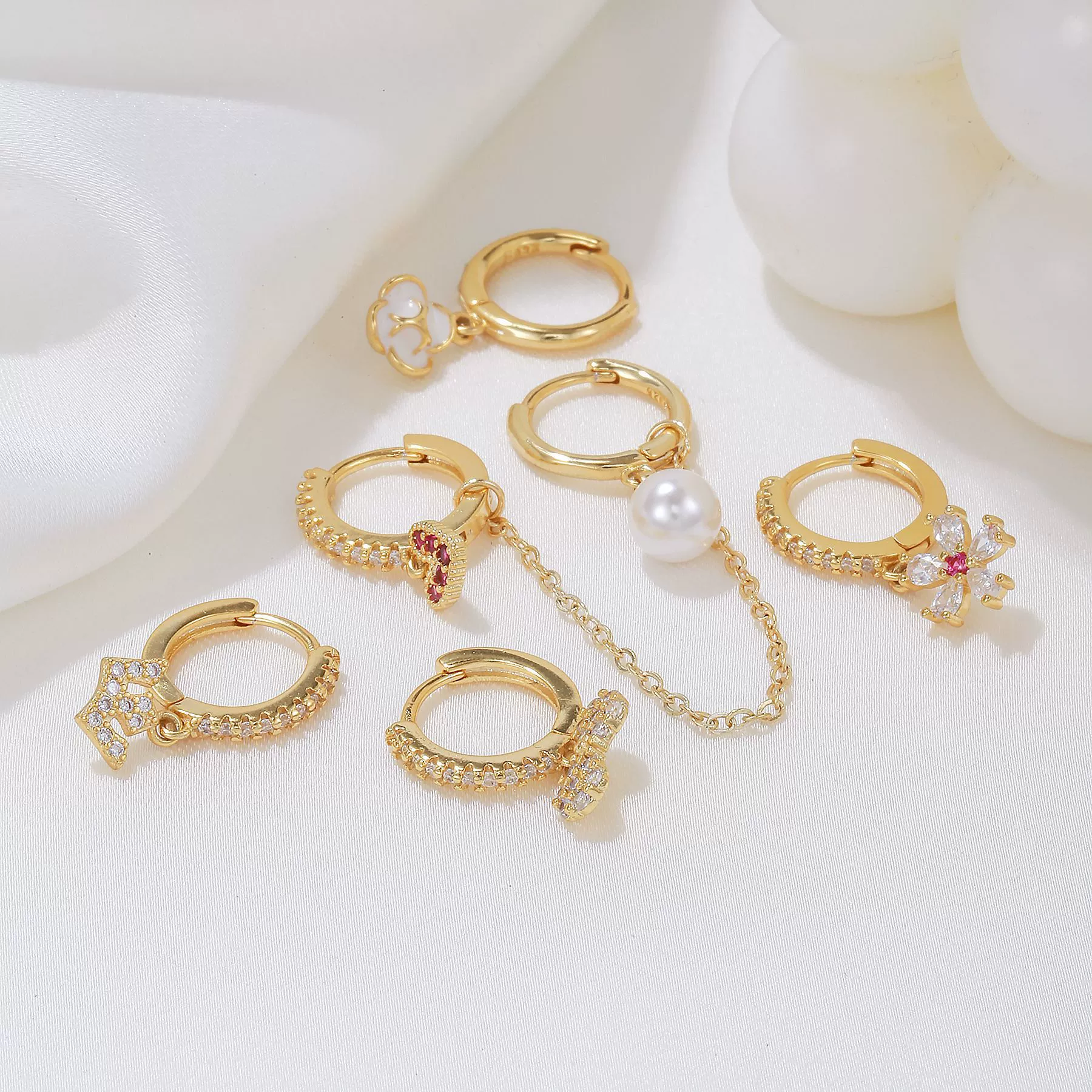 Wholesale Women's Copper Flower Geometric Heart Shape Inlaid Zircon Earrings Set - Image 2