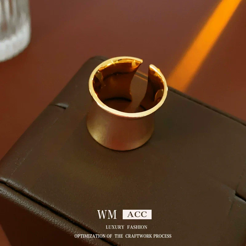 Wholesale Women's Copper Geometric Open Waist Ring With Electroplating Cool And Fashionable Style - Image 4