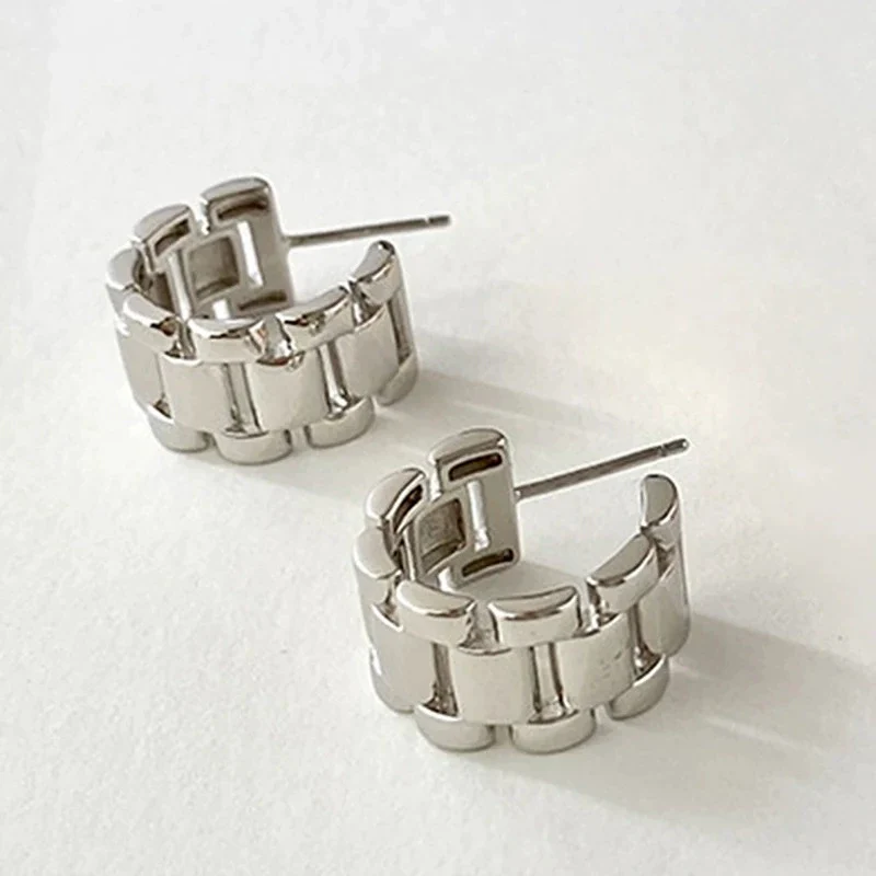 Wholesale Women's Copper Geometric Zircon Earrings With Metallic Strap And Niche Design - Image 6