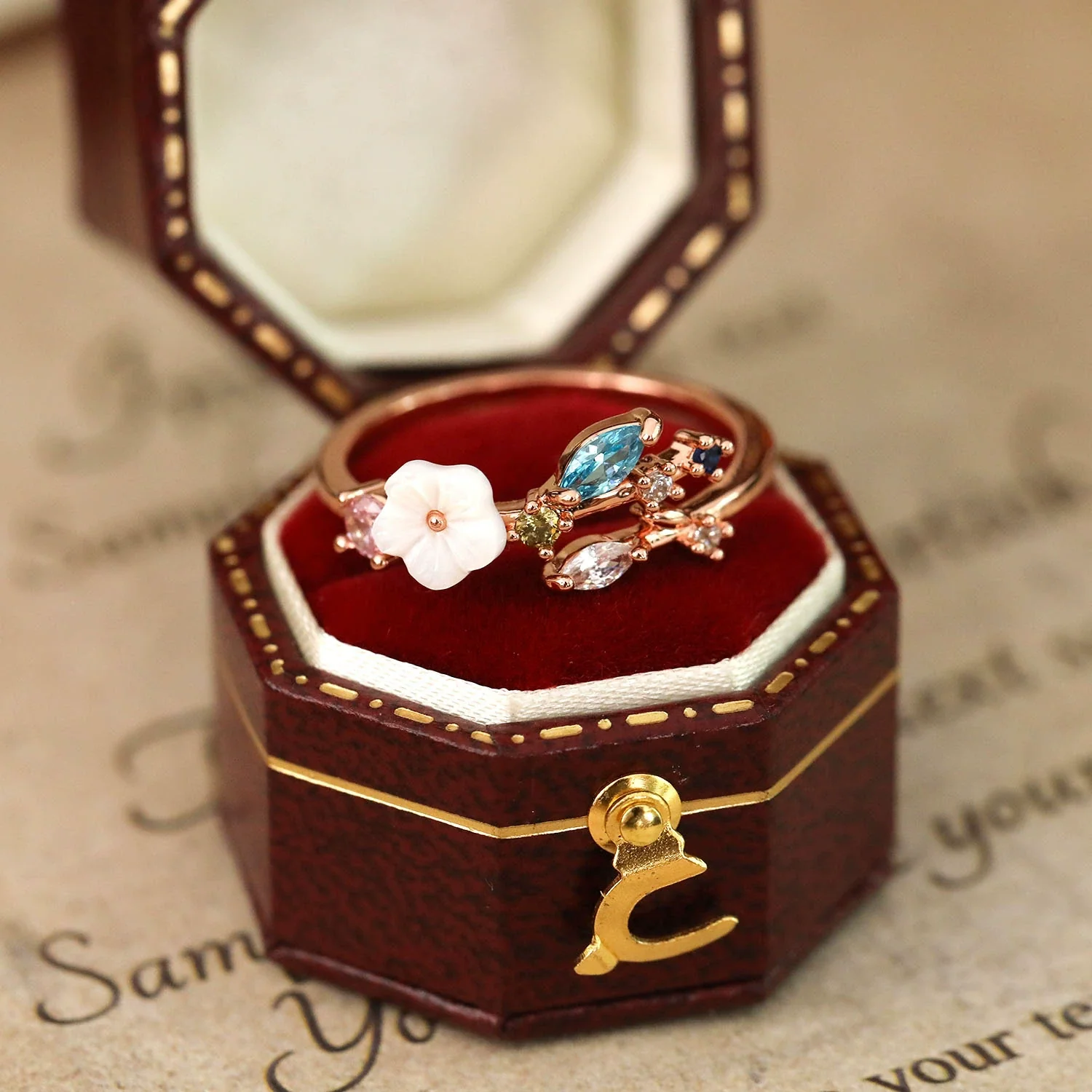 Wholesale Women's Copper Retro Geometric Flower Open Ring With Electroplating - Image 7