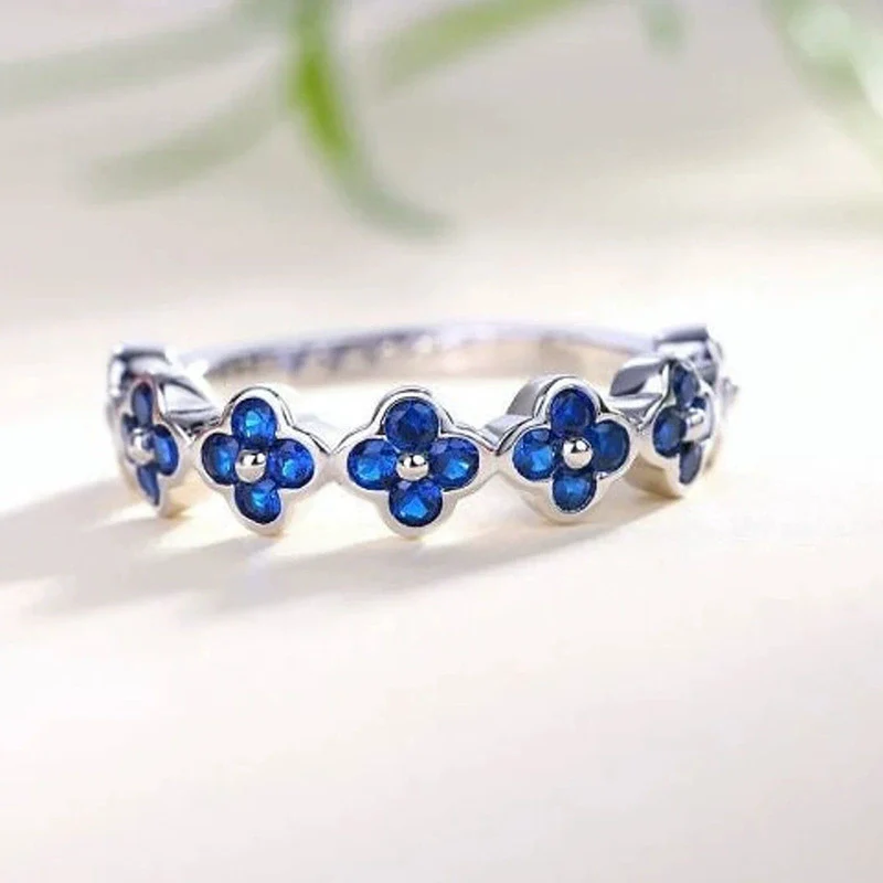 Wholesale Women's Copper Ring With Flower Petal And Fourleaf Clover Pattern Microinlay Lovely Style