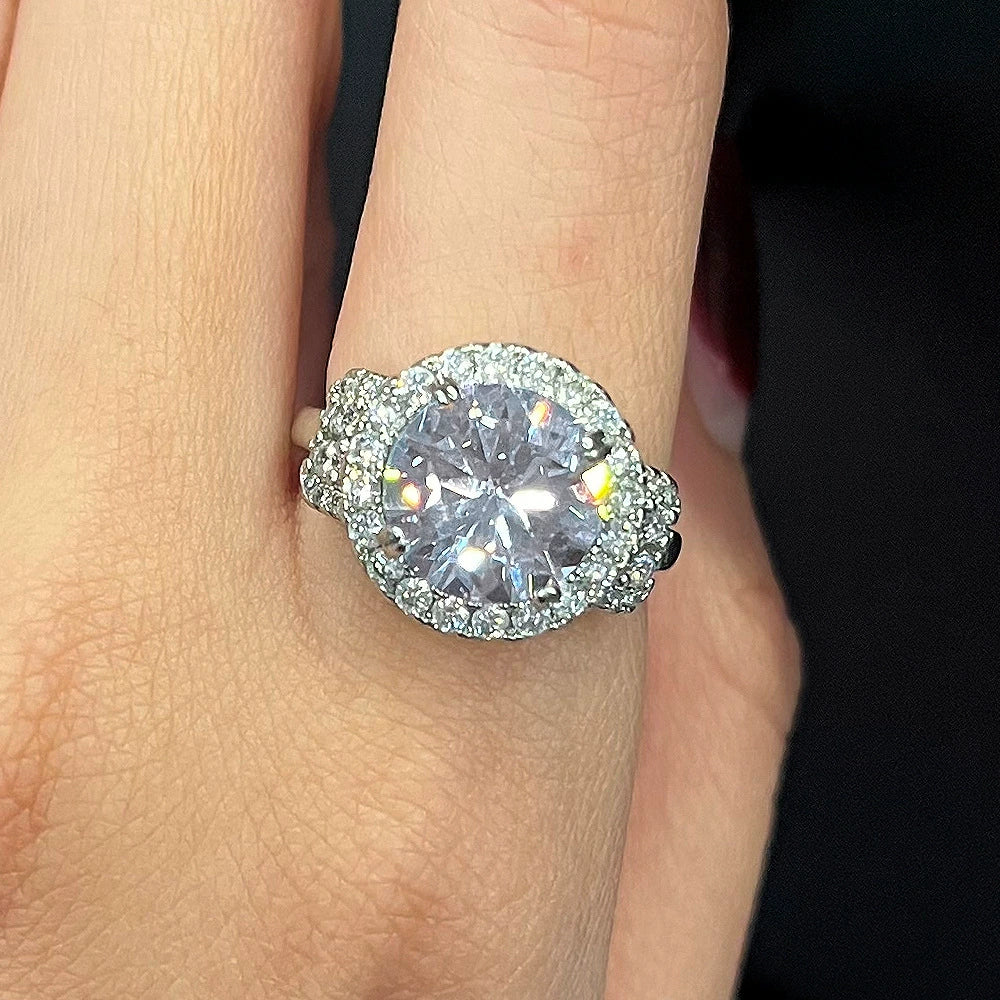 Wholesale Women's Copper Wedding Ring With Geometric Pattern Hand Inlaid Zircon And Platinum Plated - Image 10
