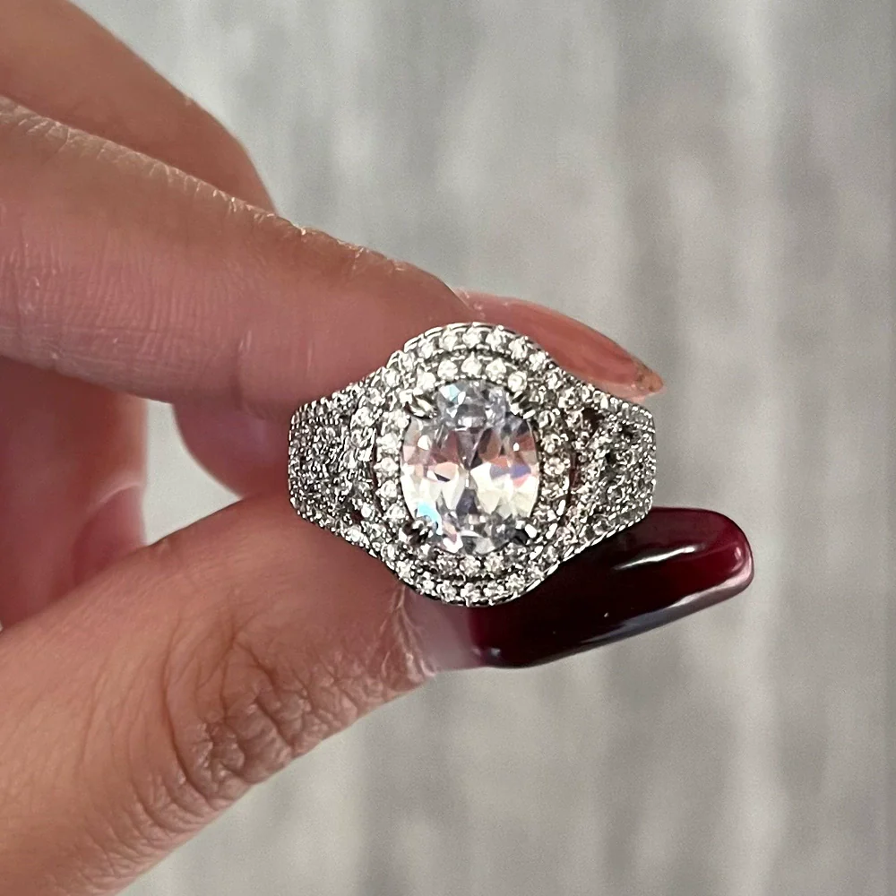 Wholesale Women's Copper Wedding Ring With Geometric Pattern Hand Inlaid Zircon And Platinum Plated - Image 2