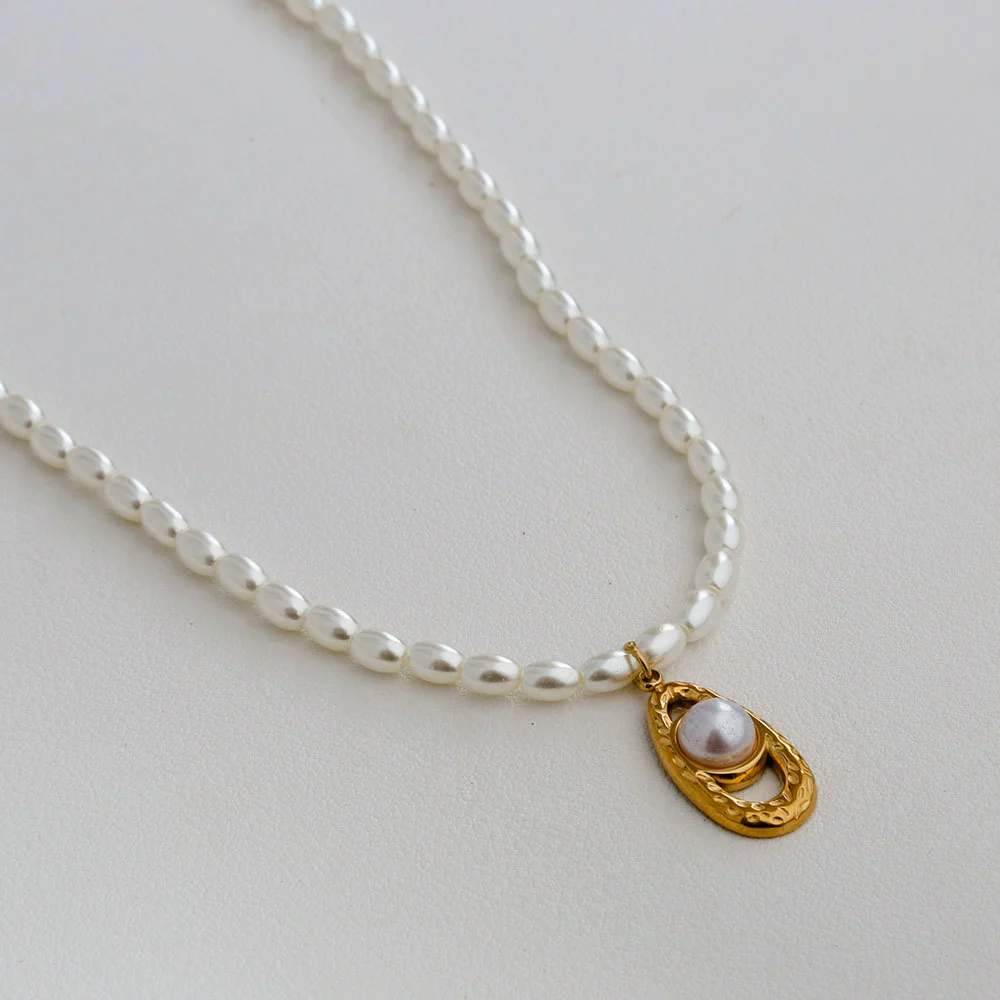 Wholesale Women's Fairy Style Titanium Steel Goldplated Pearl Casting Heart Pendant Necklace With String Of Pearls Chain - Image 3