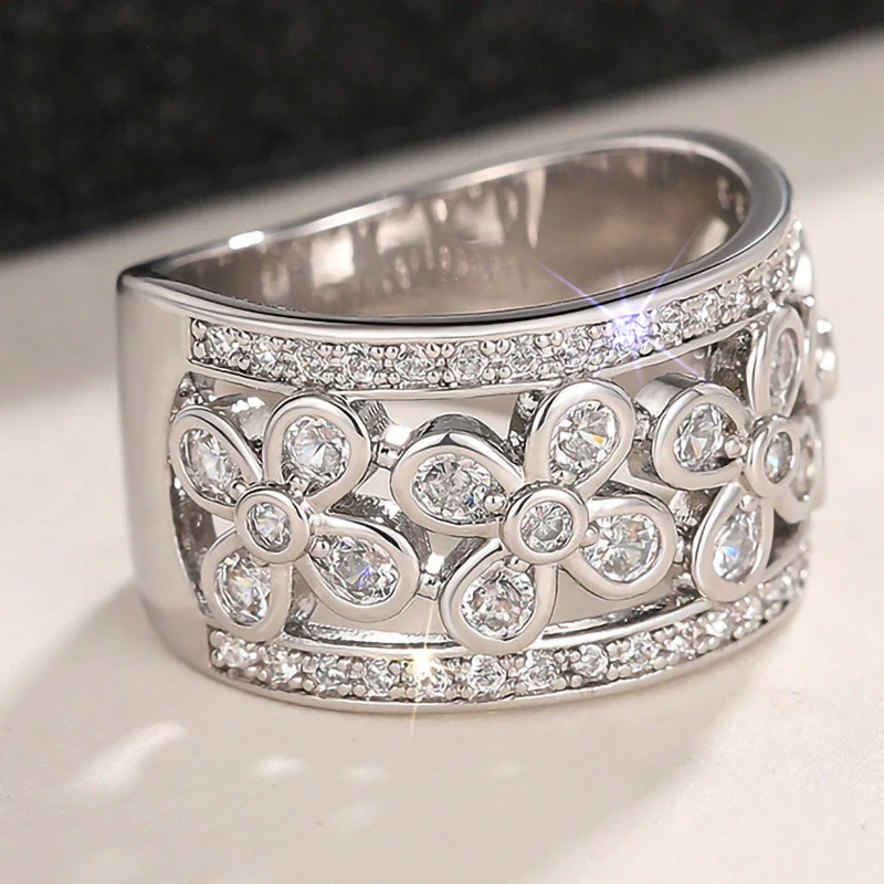 Wholesale Women's Fashion Copper Flower Geometric Ring Jewelry With Zirconia - Image 2
