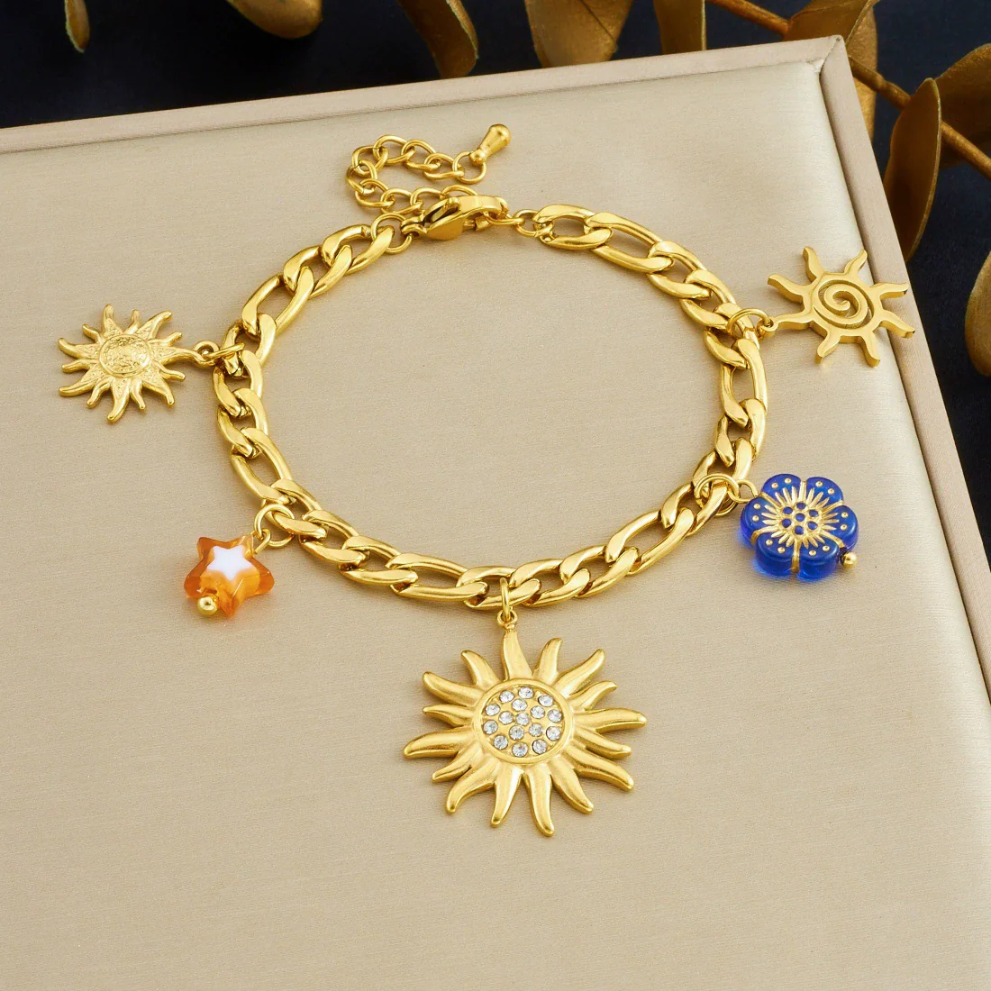 Wholesale Women's Fashion Diamondplated Goldplated Stainless Steel Plants And Flowers Sun Pendant Chain Jewelry Set - Image 7