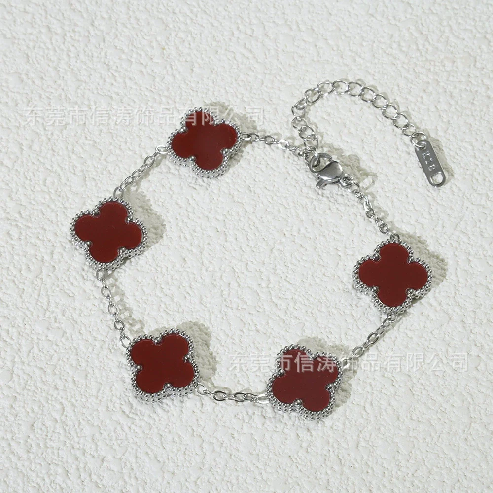 Wholesale Women's Fashion Fourleaf Clover Bracelet Gold Plated Titanium Steel - Image 25