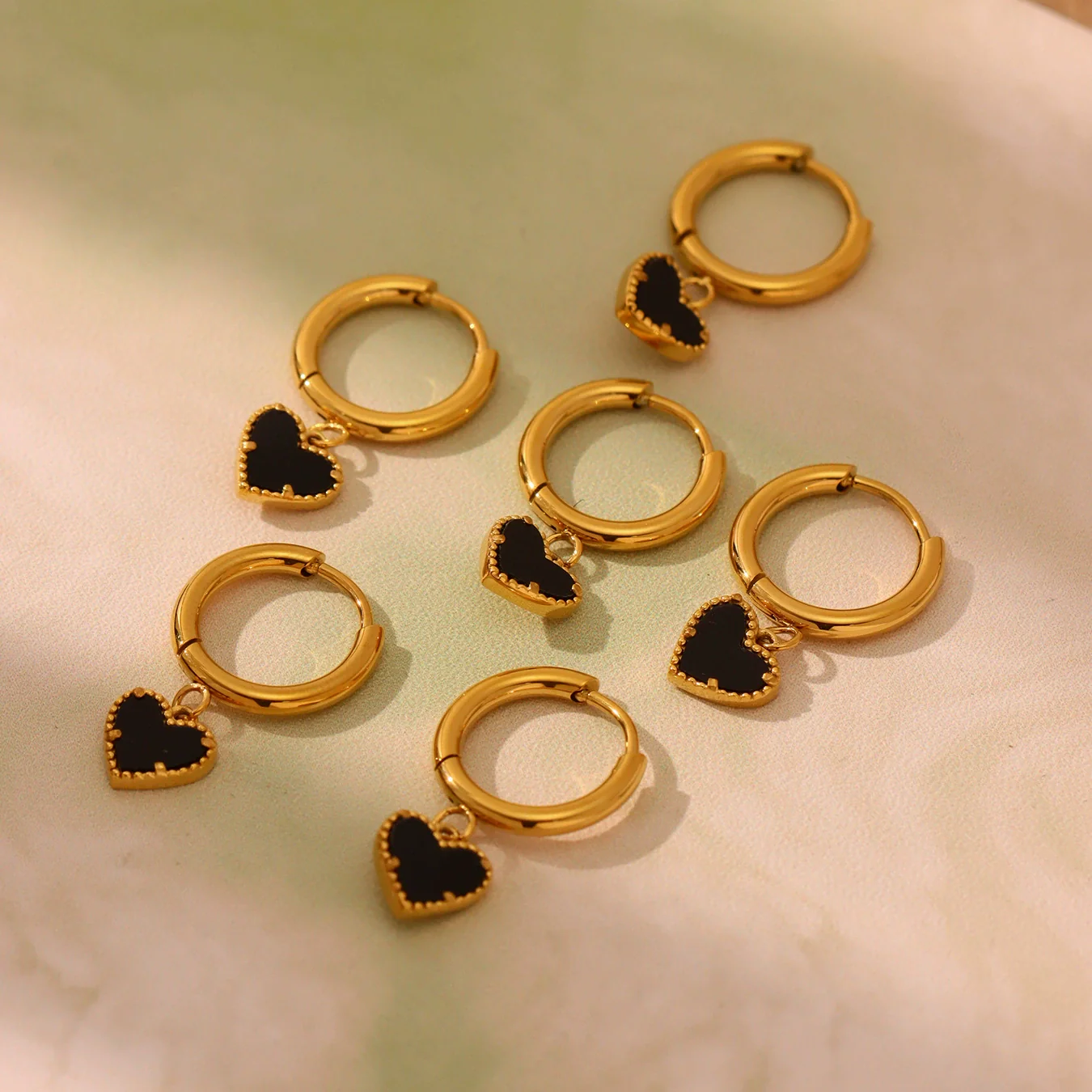 Wholesale Women's Fashion Geometric Black Agate Heart Pendant Earrings Stainless Steel 18K Gold Plated - Image 4