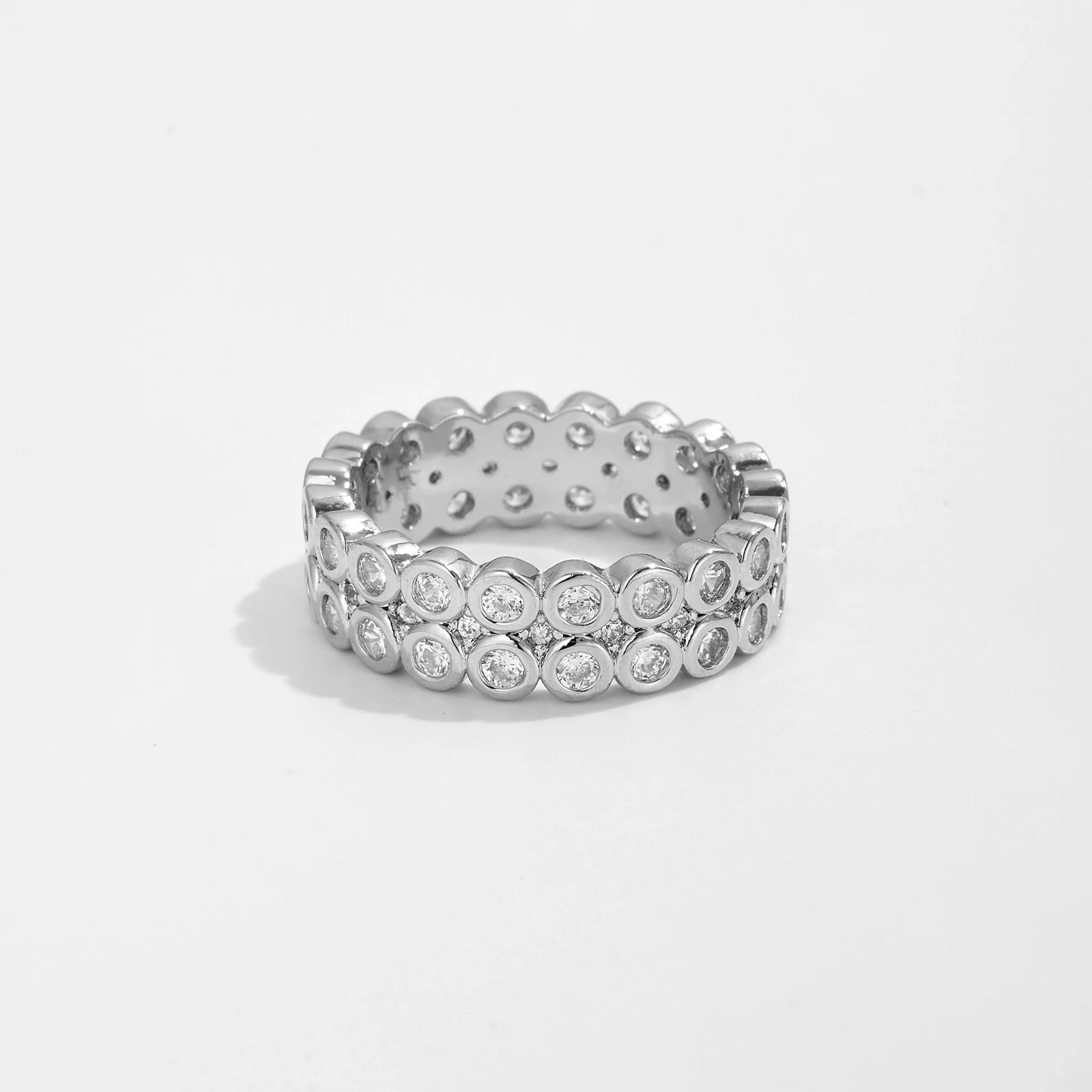 Wholesale Women's Fashion Geometric Copper Ring With Micro Inlaid Zircon And Electroplated Platinum And 18K Gold - Image 4